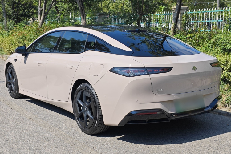 昊铂GT 2024款 全球款 710特高压激光雷达版车身外观6003