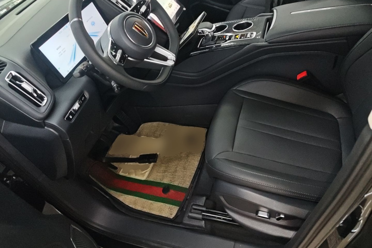 红旗HS3 PHEV 2024款 PHEV 115km 劲为版中控内饰19