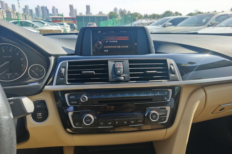 宝马3系 2017款 320Li 时尚型局部细节16