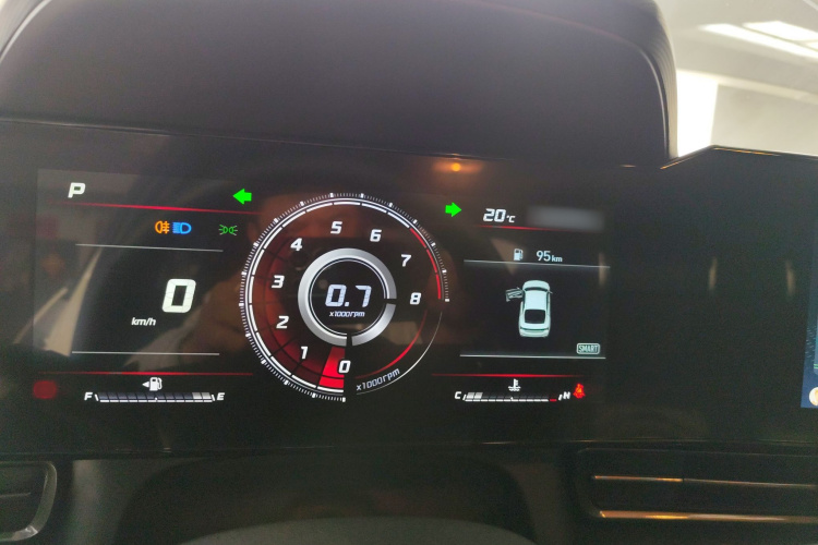 现代 伊兰特 2022款 240TGDi DCT LUX尊贵版局部细节14