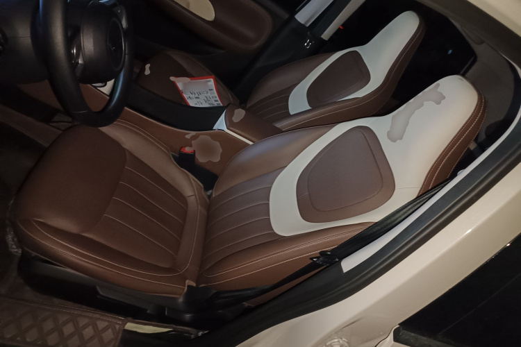 五菱汽车 五菱缤果 2024款 333km 悦享款中控内饰19