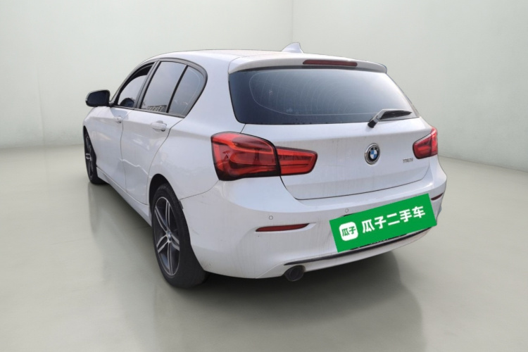 宝马1系(进口) 2018款 118i 运动设计套装车身外观5