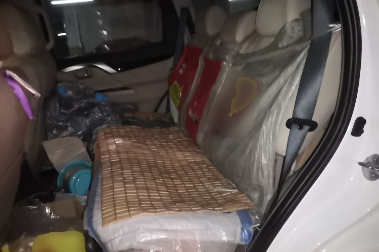 三菱 帕杰罗(进口) 2019款 3.0L 自动标准版中控内饰21