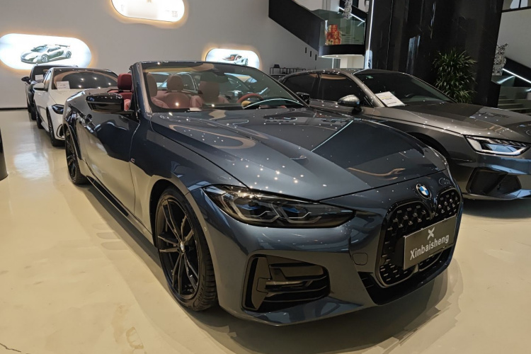 宝马4系 2023款 425i 敞篷M运动曜夜套装车身外观3