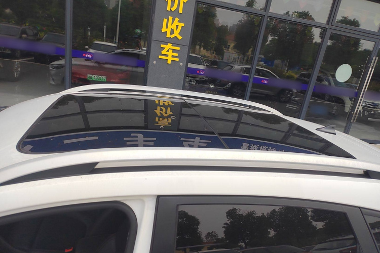 名爵ZS 2020款 180DVVT 自动Lite局部细节57