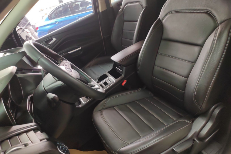 福特 翼虎 2018款 EcoBoost 180 两驱铂翼型中控内饰19