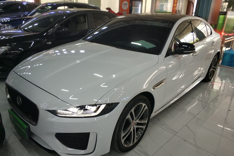 捷豹XEL 2020款 2.0T 200PS R-DYNAMIC S进取运动版车身外观1
