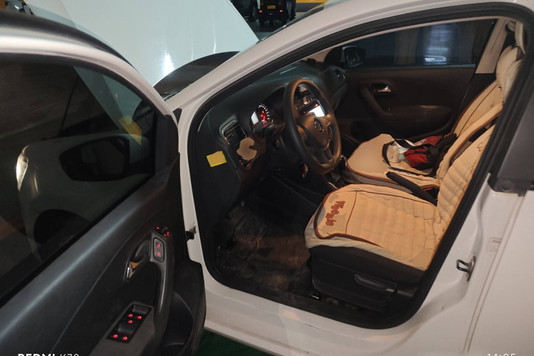 大众 Polo 2014款 1.4L 自动舒适版中控内饰20