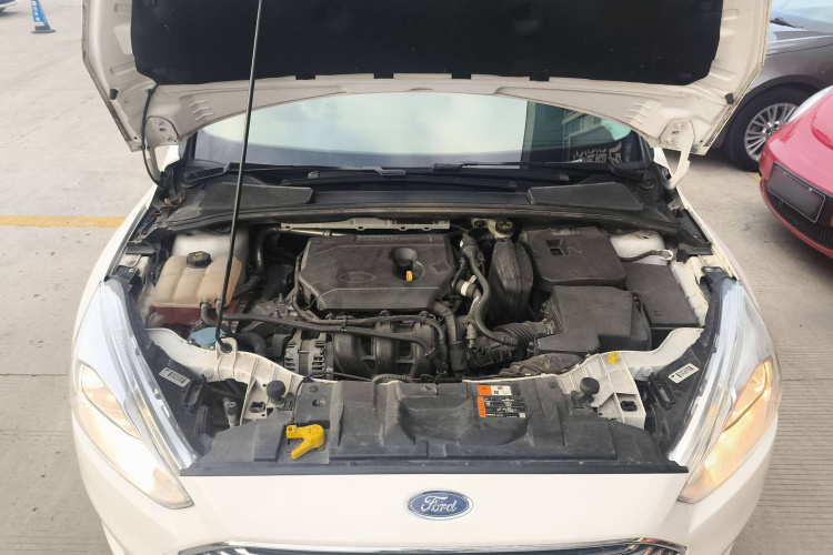 福特 福克斯 2020款 两厢经典 1.5L 自动风尚型局部细节24