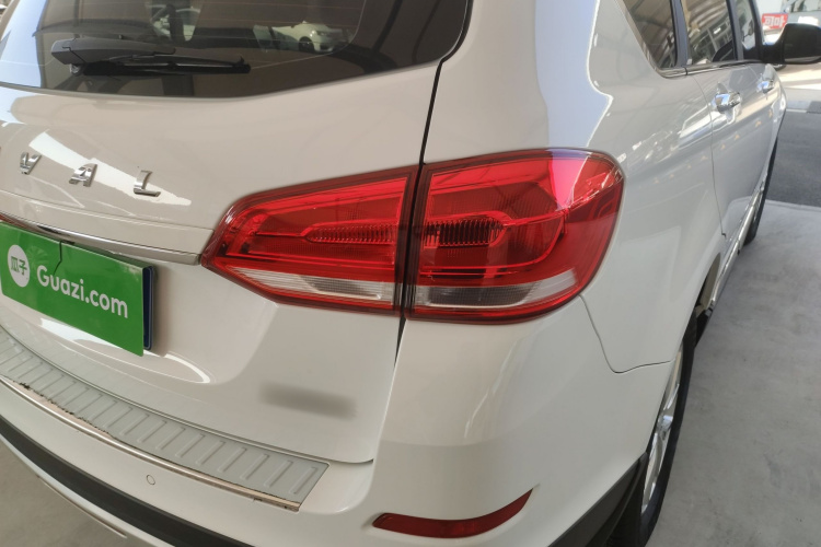 哈弗H6 2021款 运动版 1.5T 手动精英智联型 六边形格栅车身外观6006