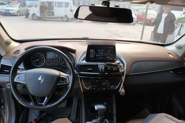 宝沃BX5 2017款 20TGDI 自动两驱先锋型中控内饰12