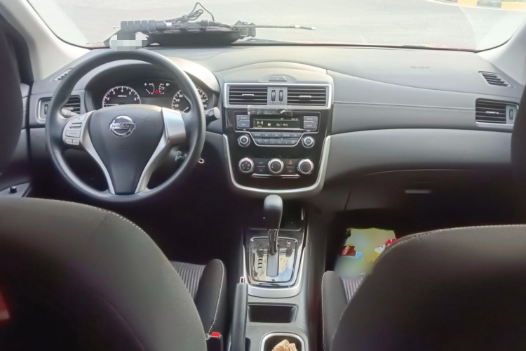 日产 骐达TIIDA 2019款 1.6L CVT酷动版 国V中控内饰12