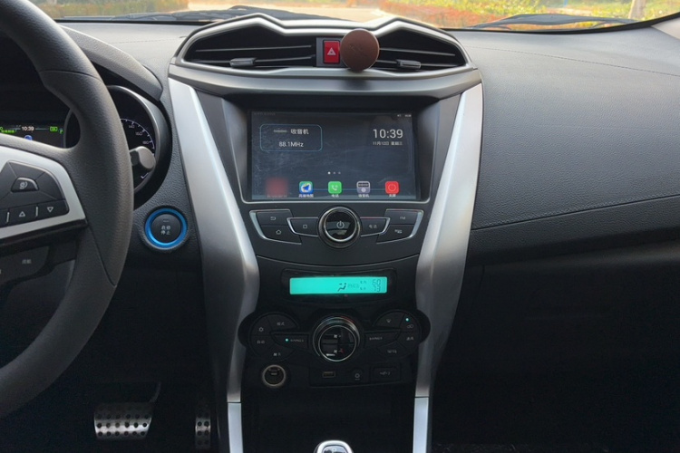 比亚迪 元新能源 2018款 EV360 智联创酷型局部细节16