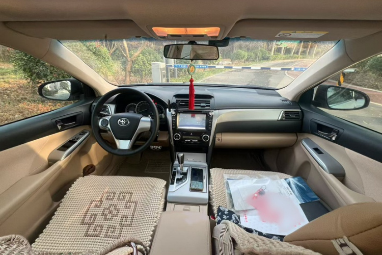 丰田 凯美瑞 2012款 骏瑞 2.0S 耀动版中控内饰7003