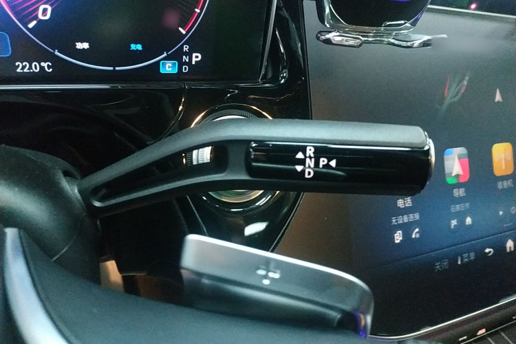 奔驰E级 2025款 改款 E 300 L 豪华型局部细节18