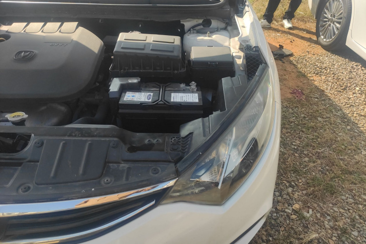 长安 逸动 2016款 XT 1.6L 自动俊酷型局部细节9007