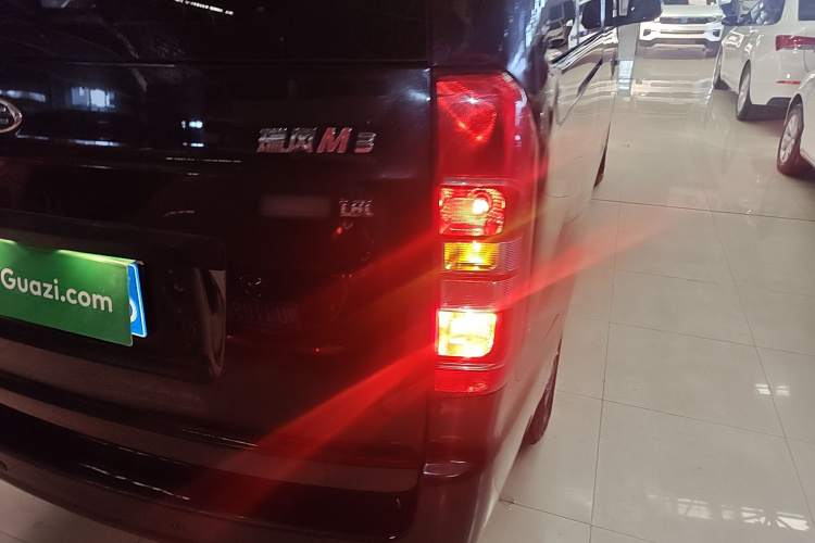 江淮瑞风 瑞风M3 2019款 PLUS 宜家版 1.8L 豪华型车身外观9