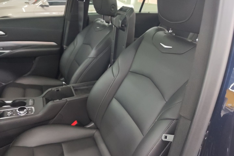 凯迪拉克XT4 2021款 28T 两驱领先型局部细节19