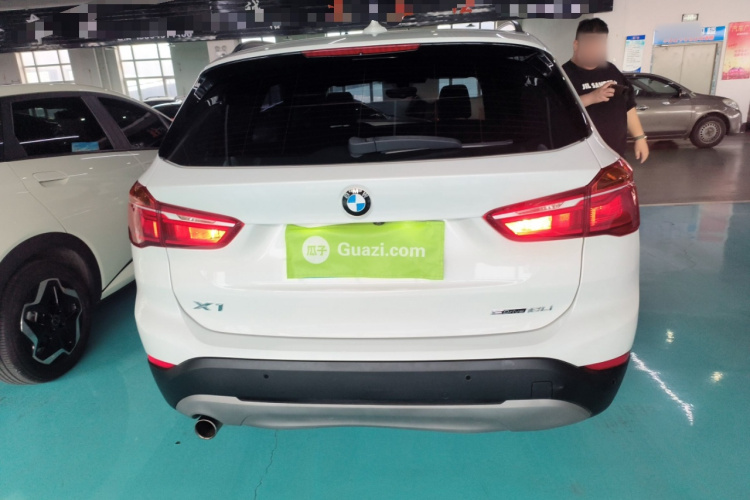 宝马X1 2019款 sDrive18Li 时尚型车身外观6