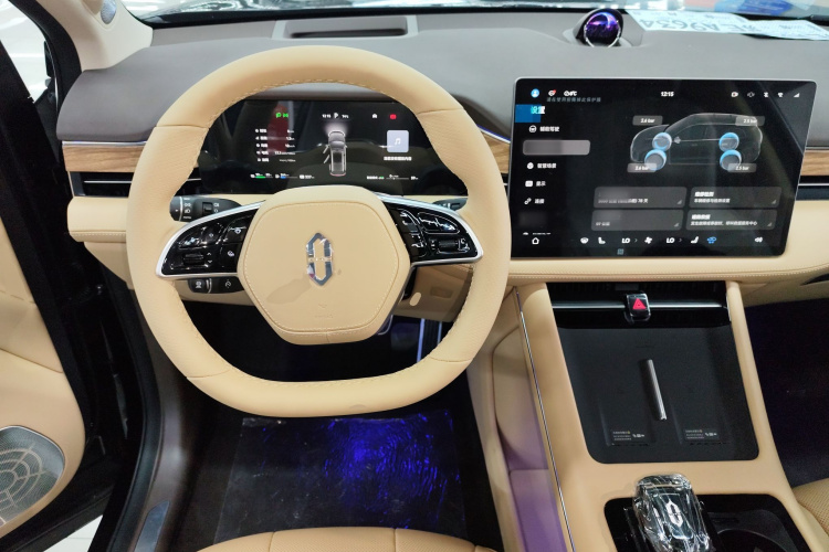 鸿蒙智行 问界M7 2024款 1.5T 智驾后驱Pro版 5座中控内饰13