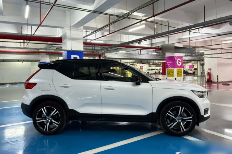 沃尔沃XC40 2021款 T5 四驱智雅运动版车身外观6007