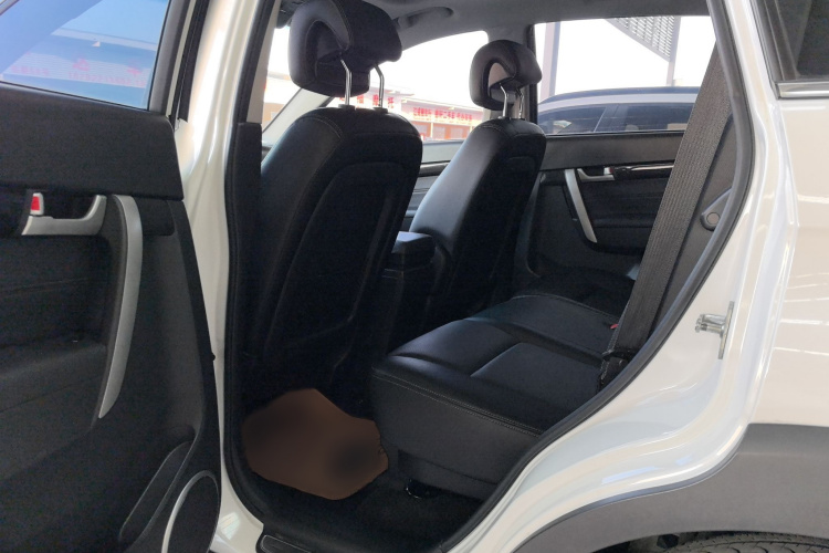 雪佛兰 科帕奇 2015款 2.4L 四驱旗舰版 7座中控内饰7002