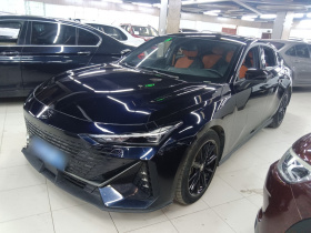 长安UNI-V 2023款 1.5T 尊贵型