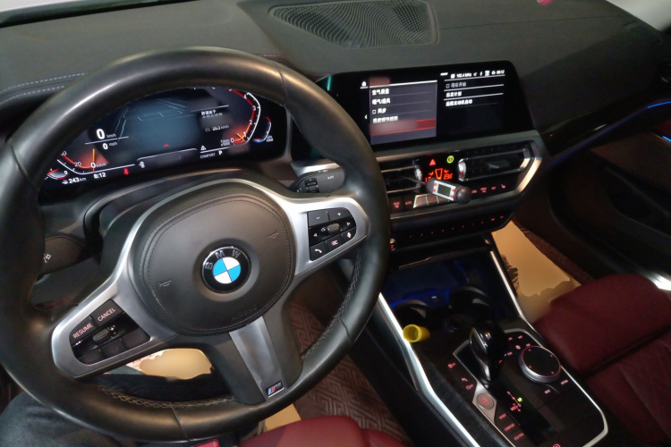 宝马3系 2022款 改款 325Li M运动套装中控内饰12