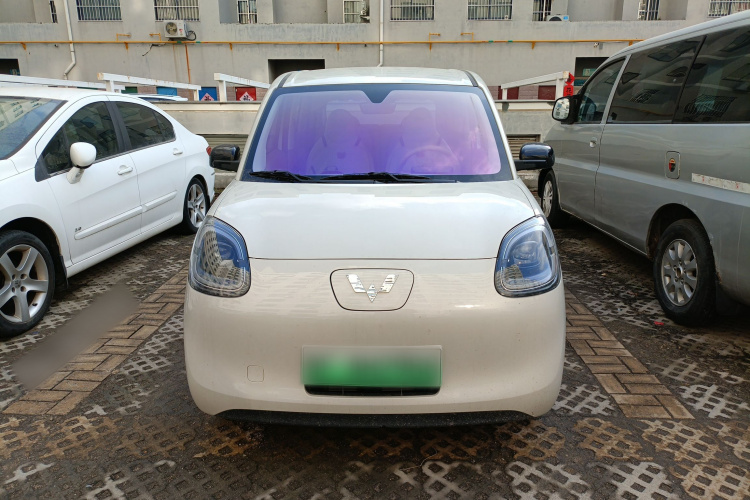 五菱汽车 宏光MINIEV 2025款 四门版 臻享+款车身外观2