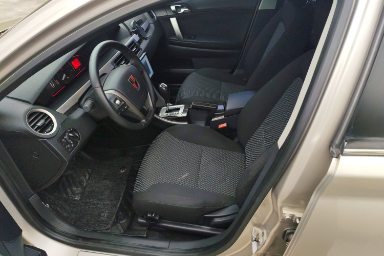 荣威550 2013款 经典版 550 1.8L 自动风尚型局部细节19