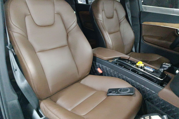 沃尔沃XC90 2020款 改款 T6 智逸豪华版 7座局部细节41