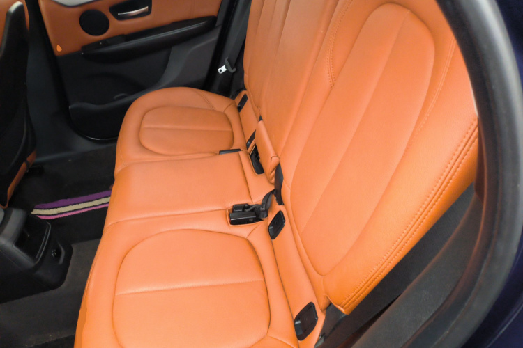 宝马2系旅行车 2016款 218i 时尚型中控内饰21