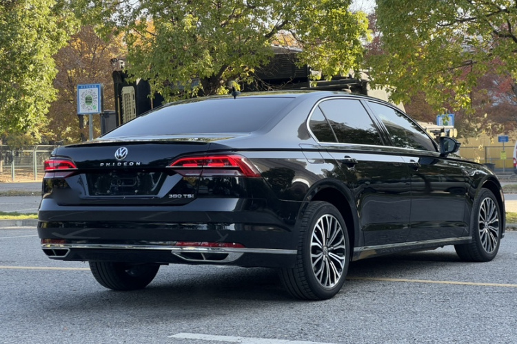 大众 辉昂 2018款 改款 380TSI 两驱商务版车身外观6001