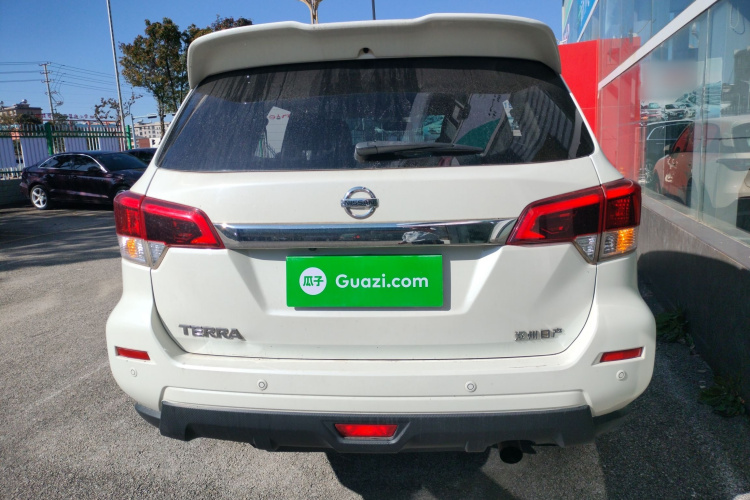 日产 途达 2018款 2.5L 自动两驱豪华版车身外观6