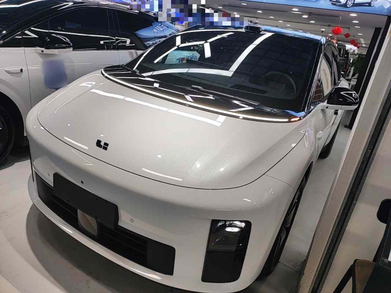 理想汽车 理想i6 2025款 两驱标准版(2)