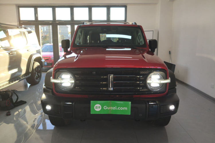 坦克300 2021款 越野版 2.0T 征服者车身外观2