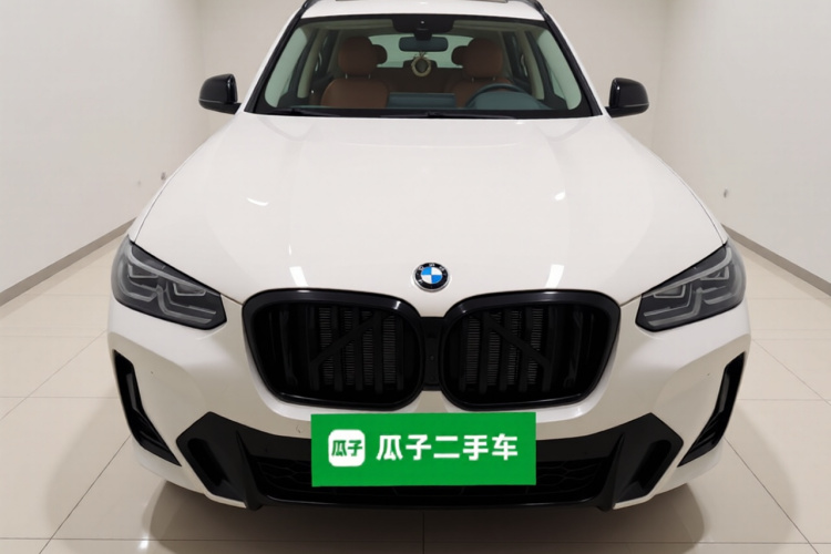 宝马X3 2023款 改款 xDrive30i 领先型 M曜夜套装车身外观2