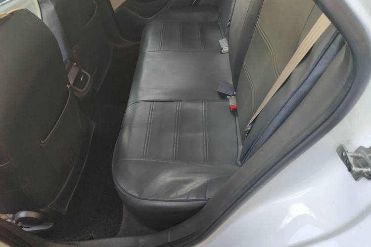 别克 英朗 2015款 15N 自动进取型中控内饰7004