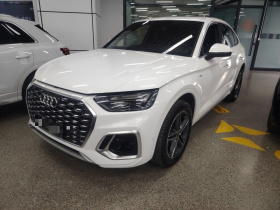 奥迪Q5L Sportback 2021款 40 TFSI 时尚型