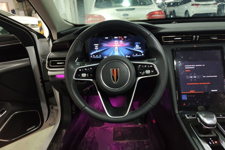 红旗H5 2023款 2.0T 自动智联旗畅版中控内饰13