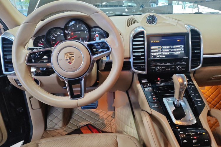 保时捷 2015款 Cayenne 3.0T中控内饰12