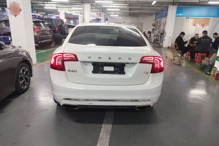 沃尔沃S60(进口) 2014款 T5 智逸版车身外观6