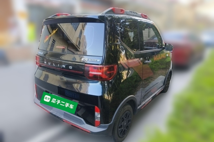 五菱汽车 宏光MINIEV 2022款 GAMEBOY 300km 玩咖款 磷酸铁锂车身外观6005