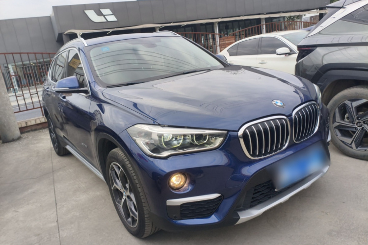 宝马X1 2018款 xDrive20Li 豪华型车身外观3