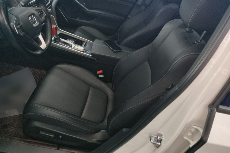 本田 英仕派 2022款 260TURBO 精致版中控内饰19