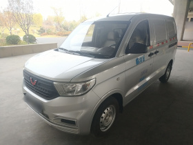 五菱汽车 五菱宏光V 2021款 1.5L劲取版封窗车LAR
