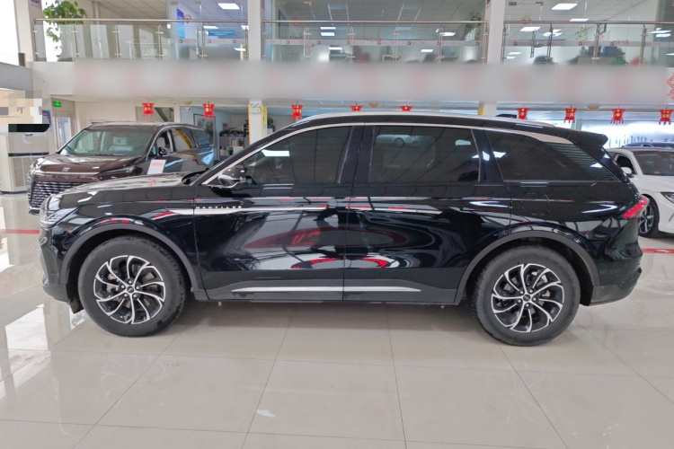 林肯 航海家 2023款 2.0T 四驱尊享版车身外观6003