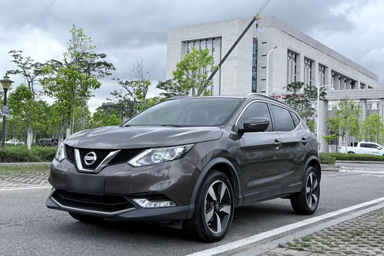 日产 逍客 2016款 2.0L CVT豪华版车身外观1