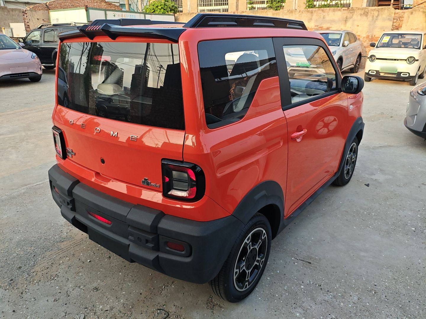 吉利汽车 2025款 210km 熊猫骑士