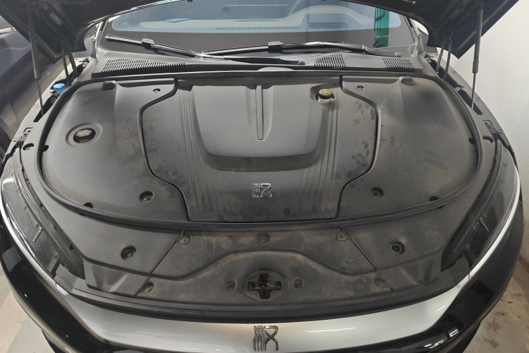 比亚迪 汉 2024款 EV 荣耀版 605KM前驱尊贵型机舱底盘24